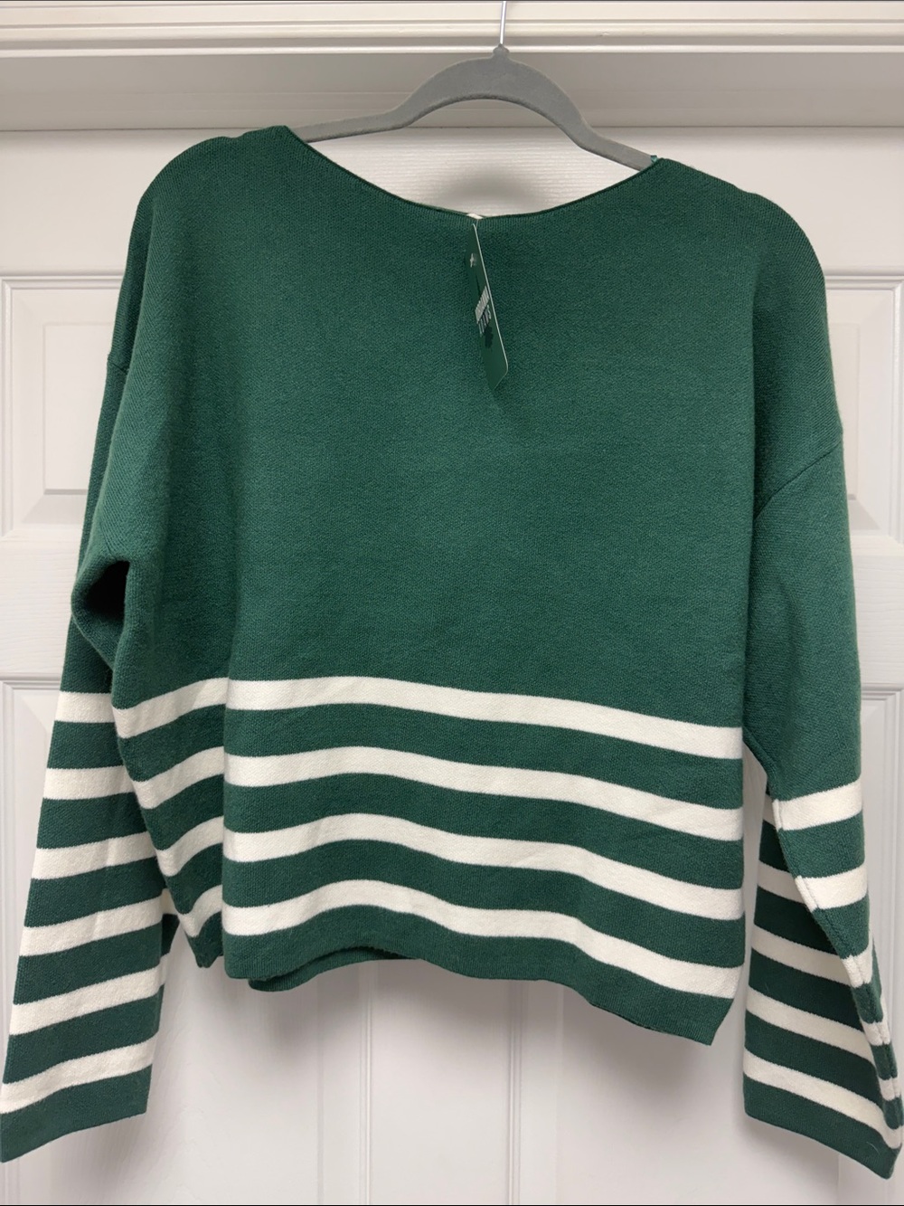 Zenana Outfitters Green and White Striped Women’s Sweater